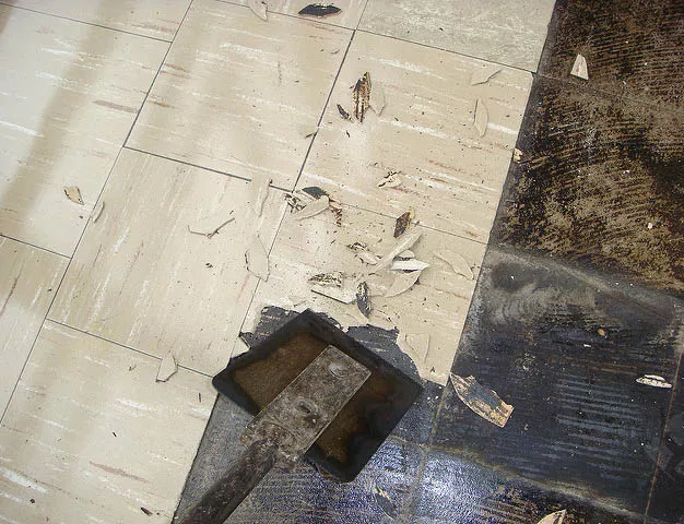 Asbestos in Linoleum Backing: Risks, Detection, and Safe Options