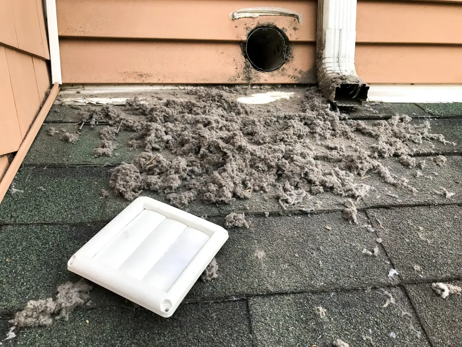 Dryer Vent Lint Buildup Risks