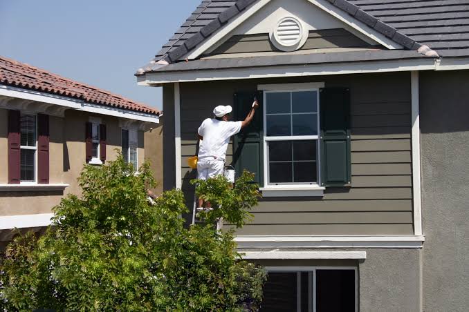 Exterior House Painting in Tucson, AZ: How to Choose the Right Painters Near You